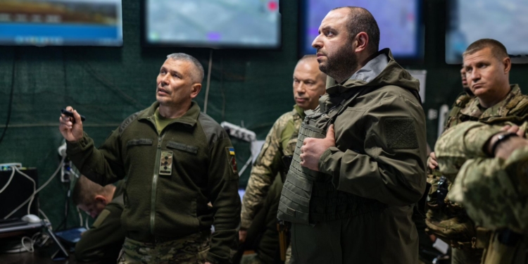 Міністр оборони України відвідав 5 бойових бригад (ФОТО)