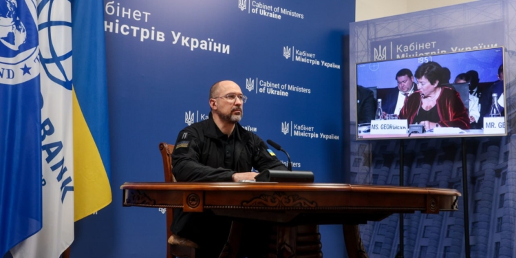 Україні на наступний рік треба $42 млрд. фінансової підтримки – Шмигаль