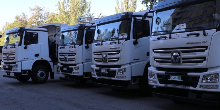 Данія з UNOPS передали спецмашини ще 4 громадам Миколаївщини (ФОТО)