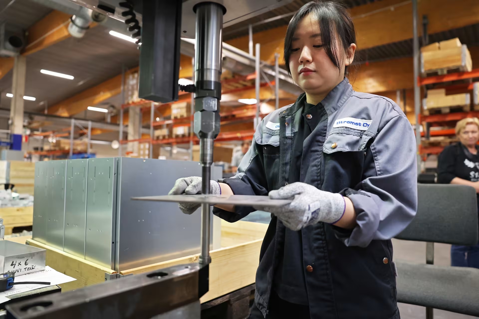 У фінському місті Сало планують виготовити для України 10 000 печей – їх збиратимуть українці