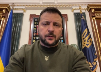 «Дякую тим, хто міцно тримає позиції, хто потужно знищує логістику та бази окупантів на нашій землі» – Зеленський провів Ставку (ВІДЕО)