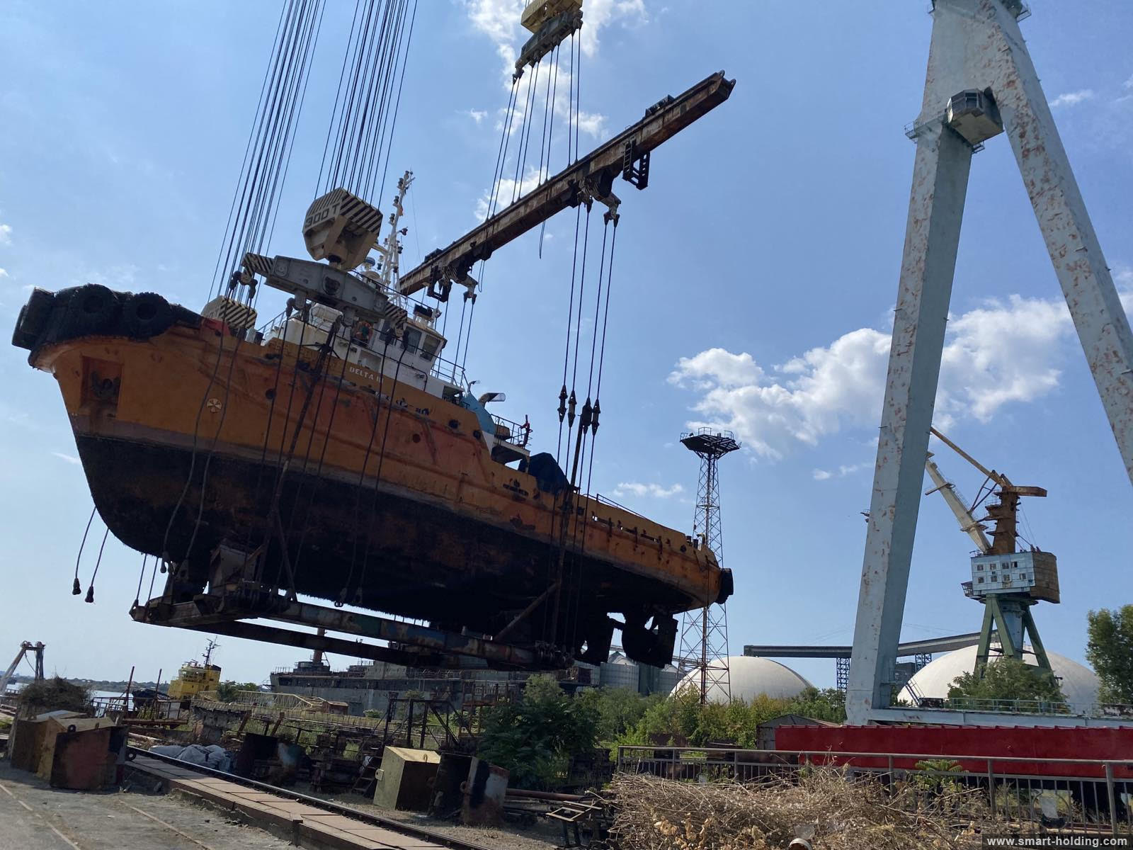 Smart Maritime Group, яку Новінський передав в траст, заявила про поновлення судноремонту на Миколаївській верфі