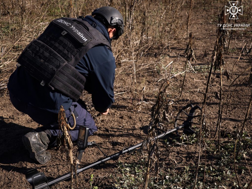 В деокупованих населених пунктах Миколаївщини триває процес розмінування: вже розміновано 5712 га з обстежених 54114 га (ФОТО, ВІДЕО) 2