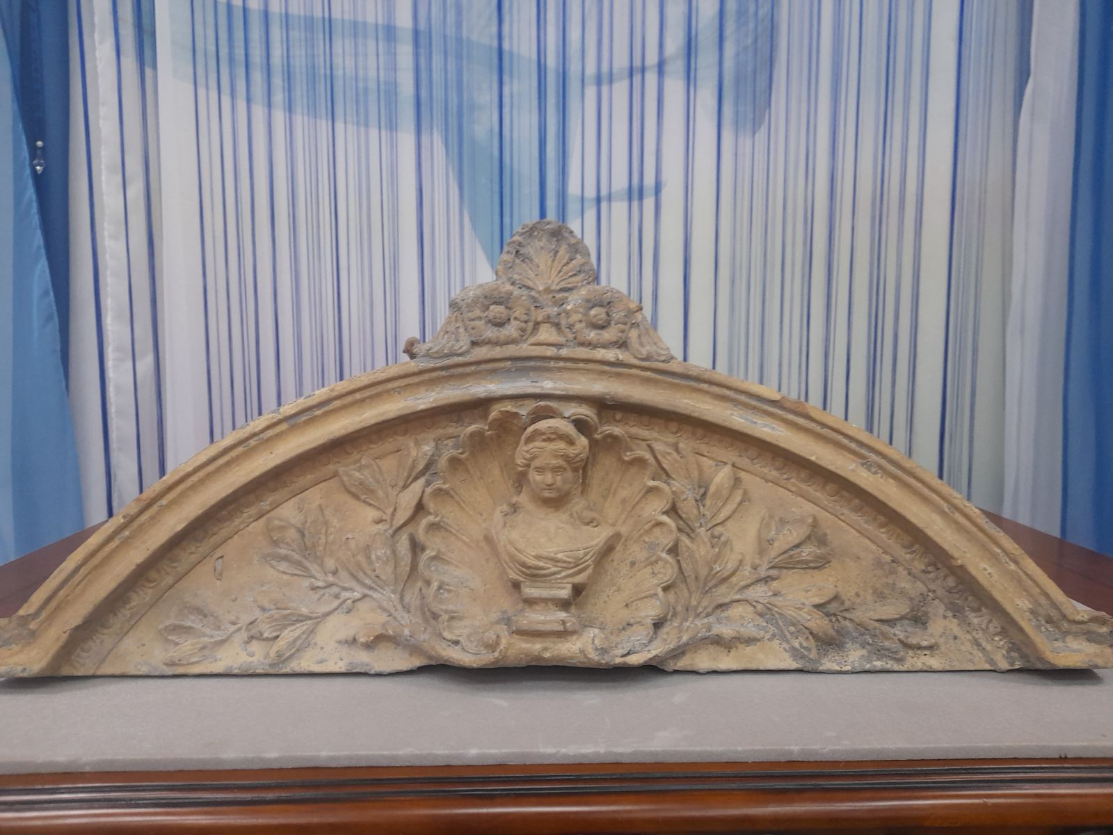 Подарунок від колекціонера: Миколаївський краєзнавчий музей поповнився ще одним експонатом (ФОТО)