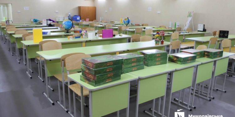 В Інгульському районі Миколаєва коштом благодійника оновили та устаткували всім необхідним два шкільні укриття (ФОТО)