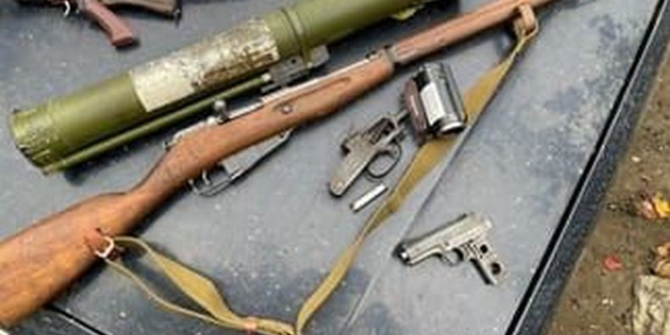 Зброя на руках. В Миколаєві затримали чоловіка з рушницями і гранатами (ФОТО)