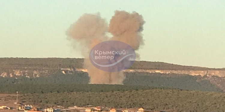 В Севастополі дуже гучно. Гадають, що це (ФОТО, ВІДЕО)