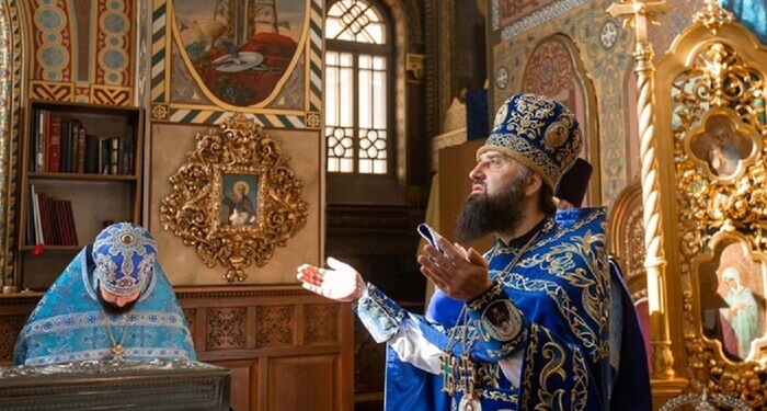 В Італії влада викрила московських попів, які дурять українських біженців за кордоном