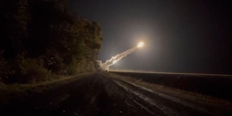 Залужний показав запуск ATACMS на ворожі аеродроми (ВІДЕО)