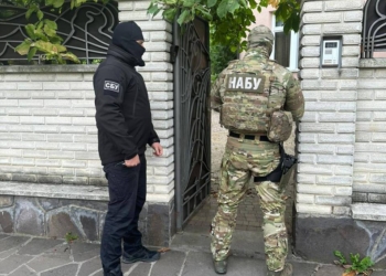 НАБУ і СБУ проводять обшуки у мера Мукачева, депутата, ексдепутата і почесного консула Словаччини через корупцію (ФОТО)