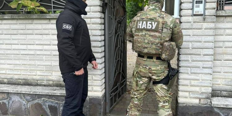 НАБУ і СБУ проводять обшуки у мера Мукачева, депутата, ексдепутата і почесного консула Словаччини через корупцію (ФОТО)