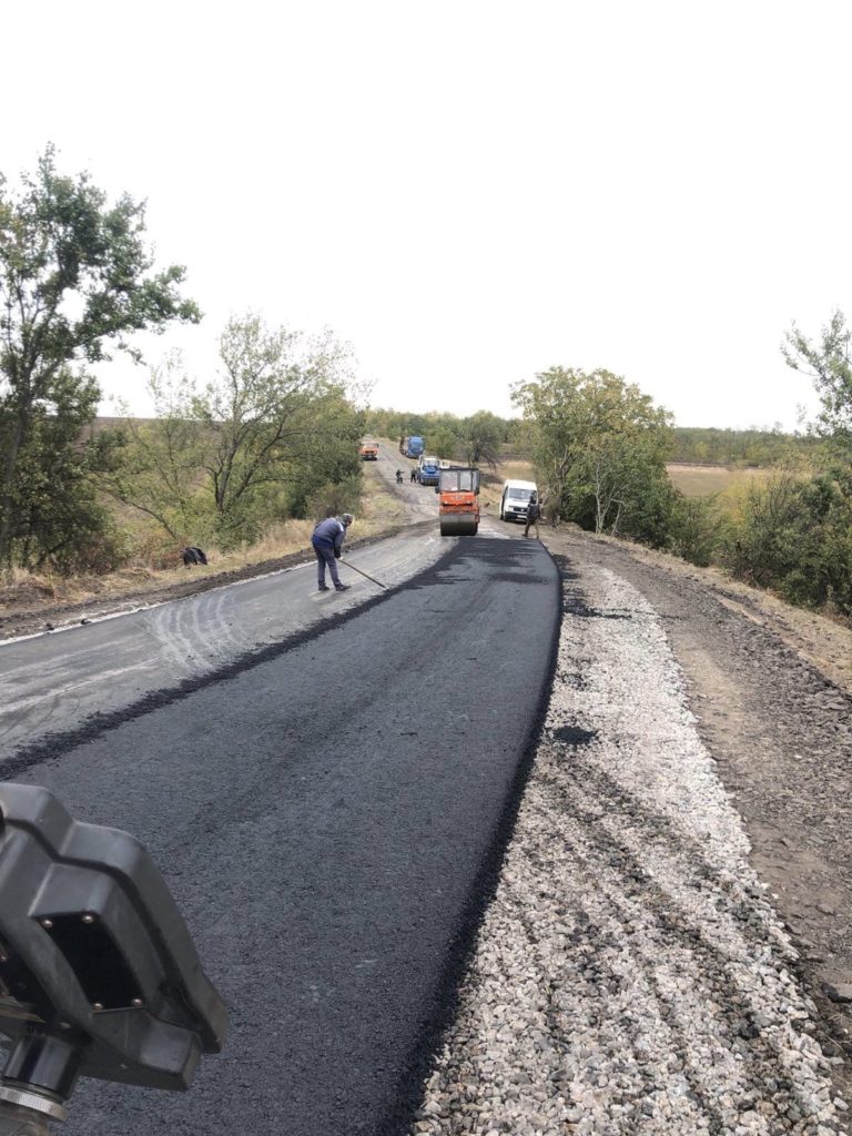 Ремонт місцевих доріг Миколаївщини: минулого тижня дорожники працювали на 6 автодорогах (ФОТО) 4