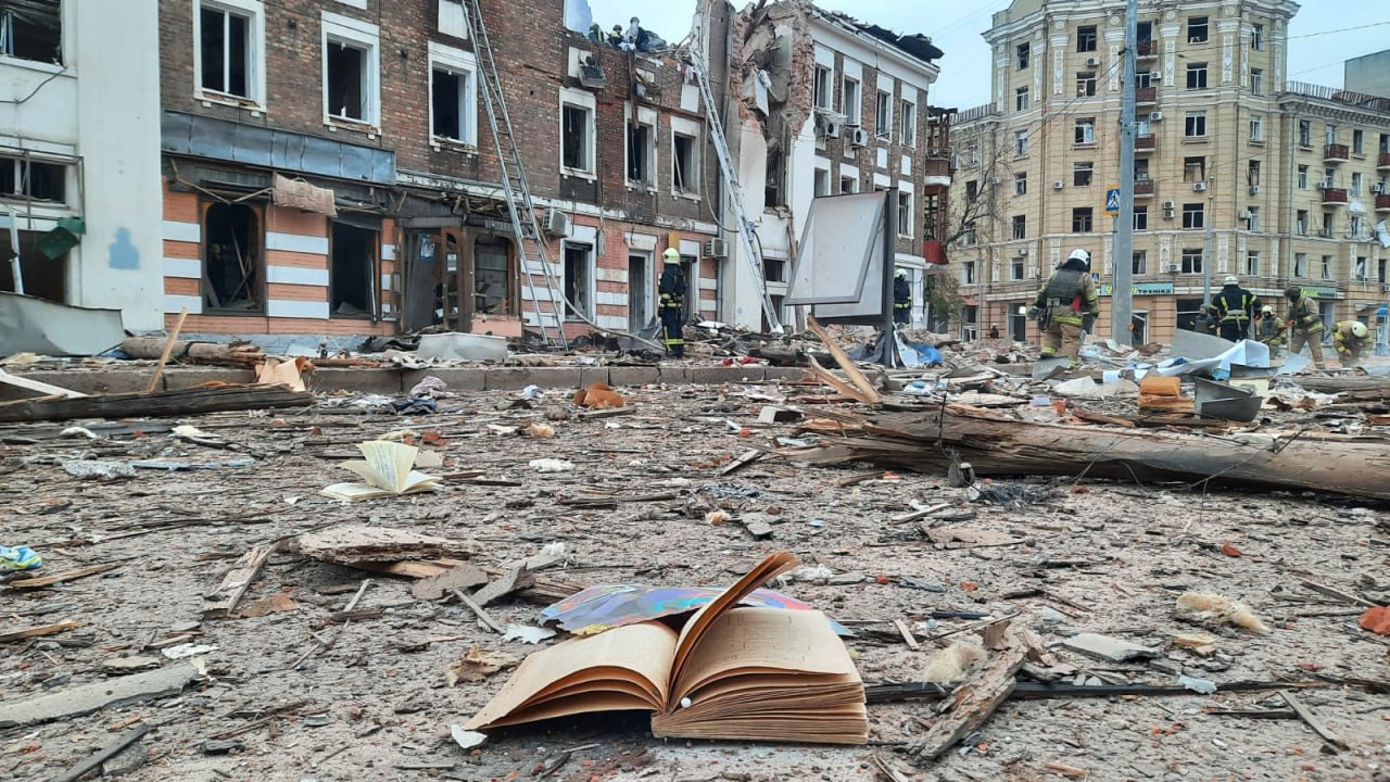 Наслідки атаки на Харків (ФОТО, ВІДЕО)