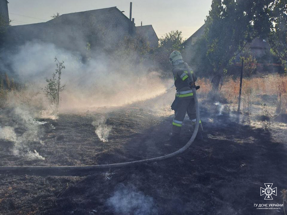 З 21 пожежі за добу на Миколаївщині одна виникла через російські обстріли (ФОТО) 6