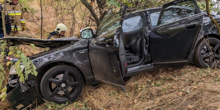 Один пасажир загинув, інший – травмувався: ранкова ДТП на Миколаївщині (ФОТО)