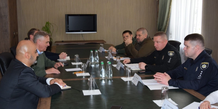 Тепер Нідерланди спробують допомогти нашій поліції стати європейською – Сергій Махно зустрівся з делегацією посольства Королівства (ФОТО)