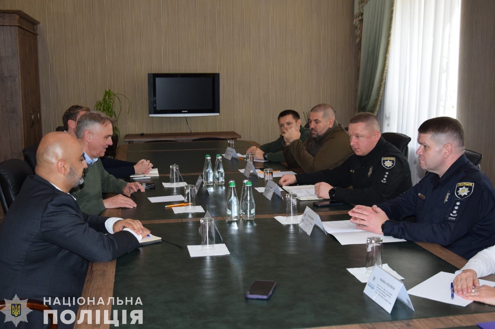 Тепер Нідерланди спробують допомогти нашій поліції стати європейською – Сергій Махно зустрівся з делегацією посольства Королівства (ФОТО)