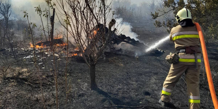 Минулої доби вогнеборці Миколаївщини ліквідували 21 пожежу (ФОТО)