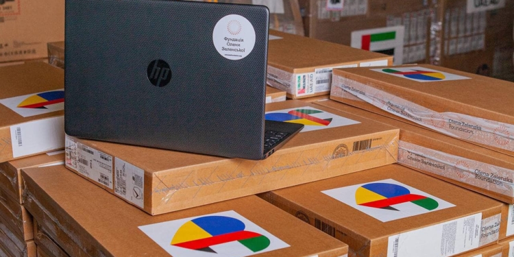 На Миколаївщині ще майже 800 ноутбуків отримали діти для дистанційного навчання (ФОТО)