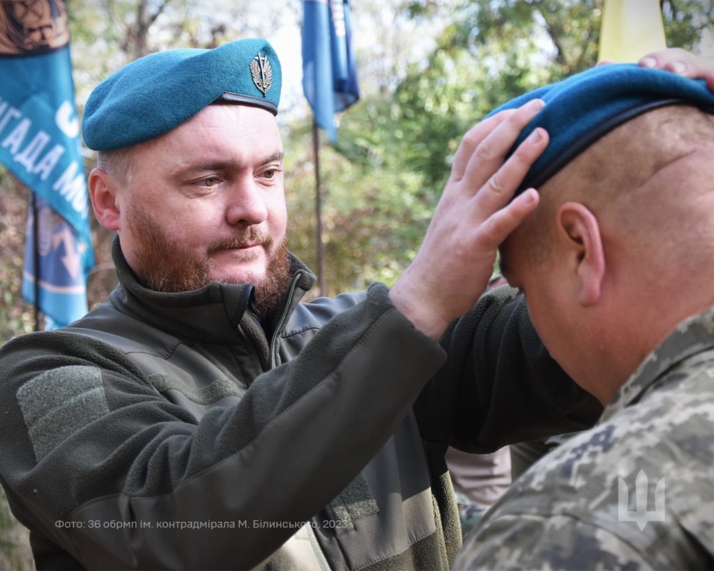 Миколаївських морпіхів прибуло – новачки склали Клятву морського піхотинця і отримали штормові берети (ФОТО) 12