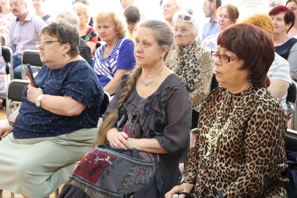 Казкова художниця: у Миколаєві відкрили виставку Ольги Лебідь (ФОТО) 11