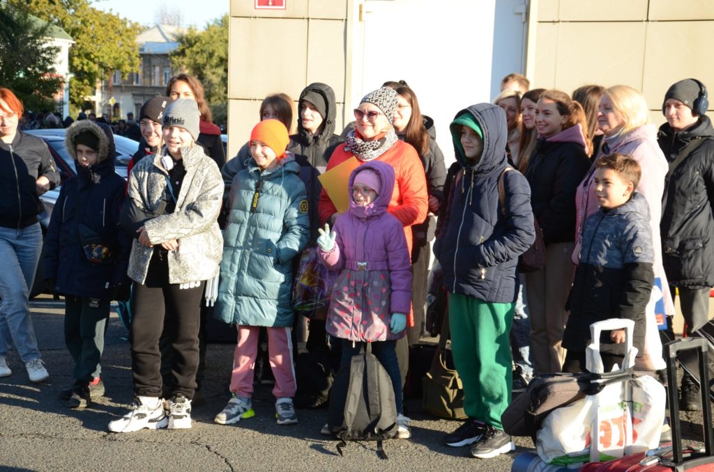 На відпочинок до Івано-Франківщини відправились 123 юних мешканця Миколаєва (ФОТО) 16