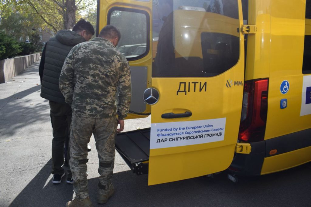 Снігурівська громада Миколаївщини отримала новенькі шкільні автобуси з Польщі (ФОТО) 16