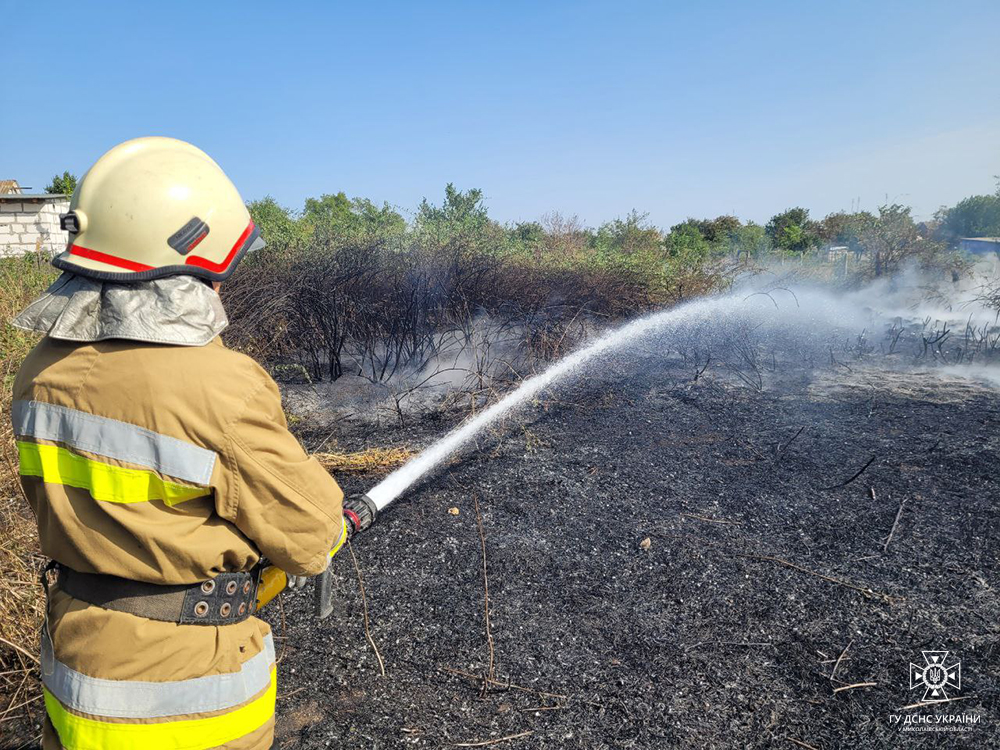 Минулої доби вогнеборці Миколаївщини ліквідували 21 пожежу (ФОТО) 18