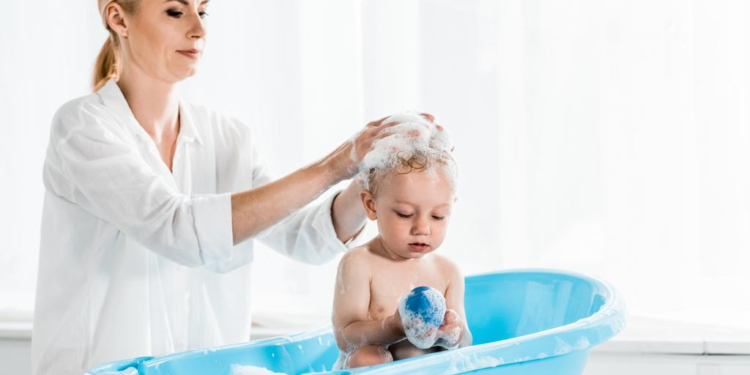 Все, что нужно знать о детском шампуне: от выбора до особенностей использования
