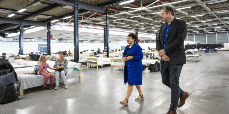  У Нідерландах притулки переповнені біженцями з України. Багато чоловіків призовного віку