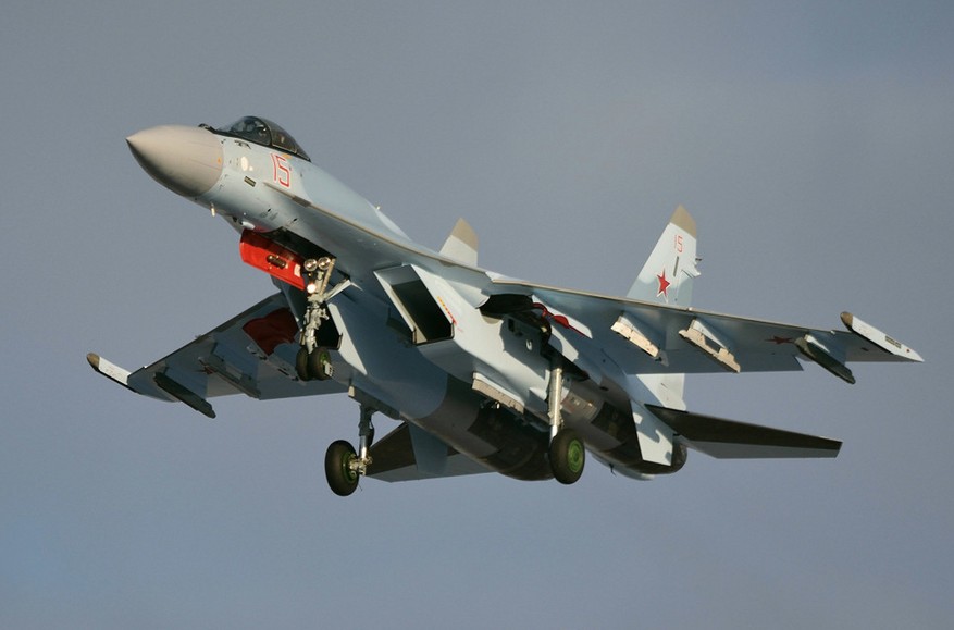 У Криму збили російський літак. Можливий "дружній вогонь" (ВІДЕО) 1