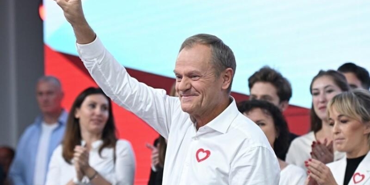 Вибори в Польщі. Обидві партії заявили про історичну перемогу і готовність сформувати уряд