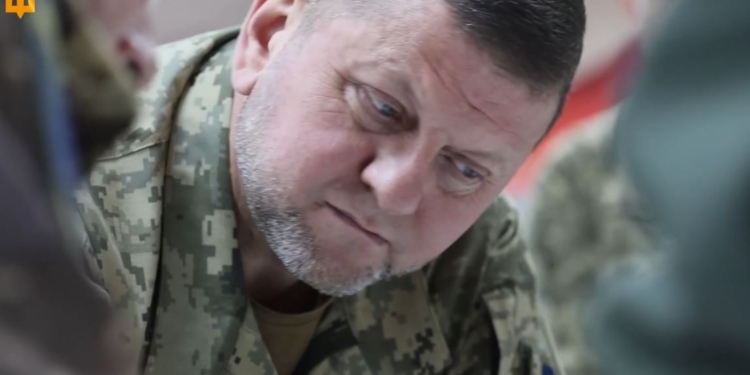 Валерій Залужний приїхав в Авдіївку. І під Куп’янськ (ВІДЕО)