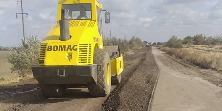 Погода впливає: минулого тижня ремонти велись на ділянках 3 доріг місцевого значення Миколаївщини (ФОТО)