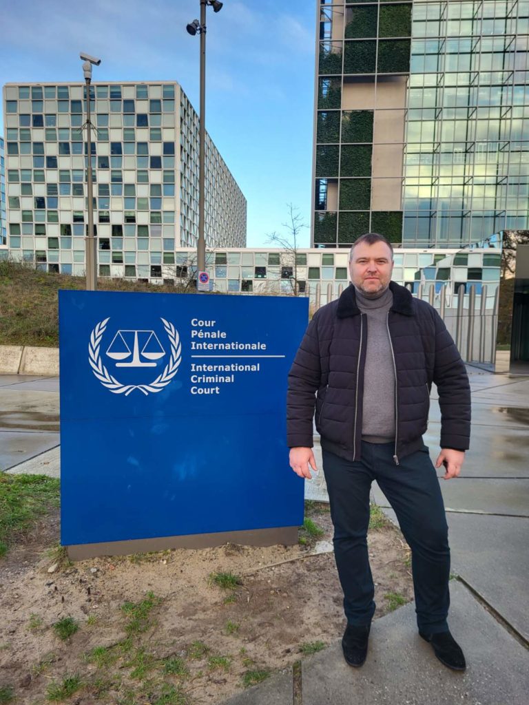 Суддя з Миколаєва навчався в Гаазі розслідувати міжнародні злочини (ФОТО) 8 Суддя з Миколаєва навчався в Гаазі розслідувати міжнародні злочини (ФОТО) 7