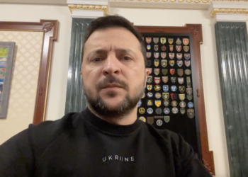 «Щоразу, коли бачусь з нашими воїнами, я бачу готовність не просто захищати Україну, а перемагати в цій війні» – звернення Зеленського (ВІДЕО)