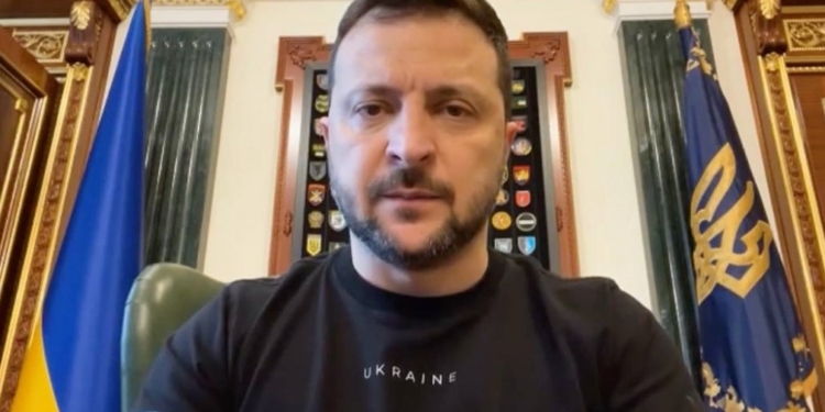 Чистий позитив. Зеленський прокоментував рекомендацію Єврокомісії розпочати переговори з Україною щодо вступу в ЄС (ВІДЕО)