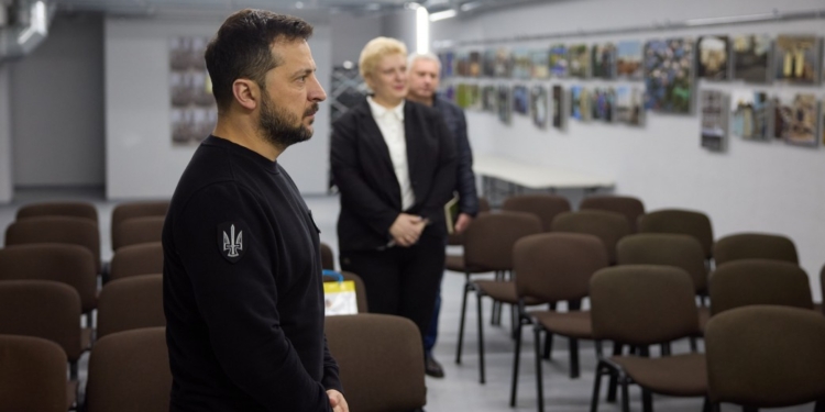 Після Миколаєва Зеленський поїхав в Херсон (ВІДЕО)