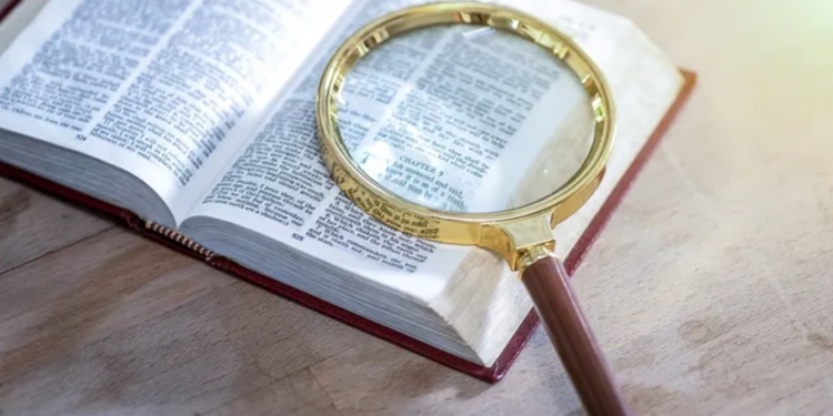 В принципі, воно все пояснює. Кембриджський словник назвав слово 2023 року