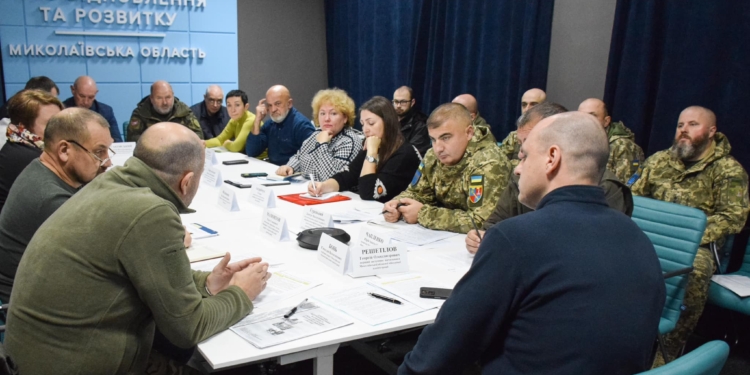 Дивно, що тільки зараз: у Миколаївській ОВА обговорили підготовку цивільного населення до національного спротиву (ФОТО)
