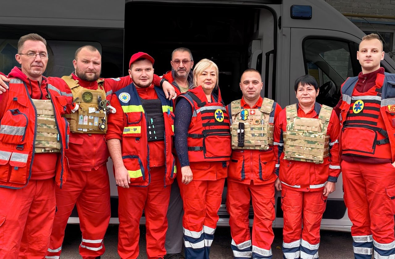 257 українських медиків-добровольців працювали або працюють і зараз на Херсонщині, Миколаївщині та Запоріжжі. Але треба ще