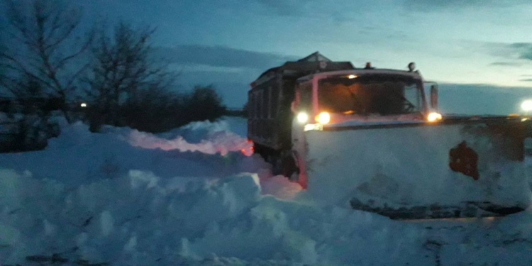Негода на Миколаївщині: в заметах перебуває 10 машин, знеструмлено майже 300 населених пунктів (ФОТО, ВІДЕО)