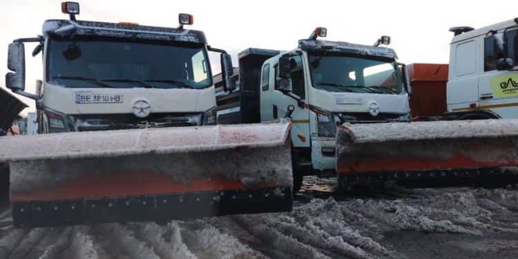 Комунальні служби Миколаєва всю ніч очищували автошляхи – міська рада