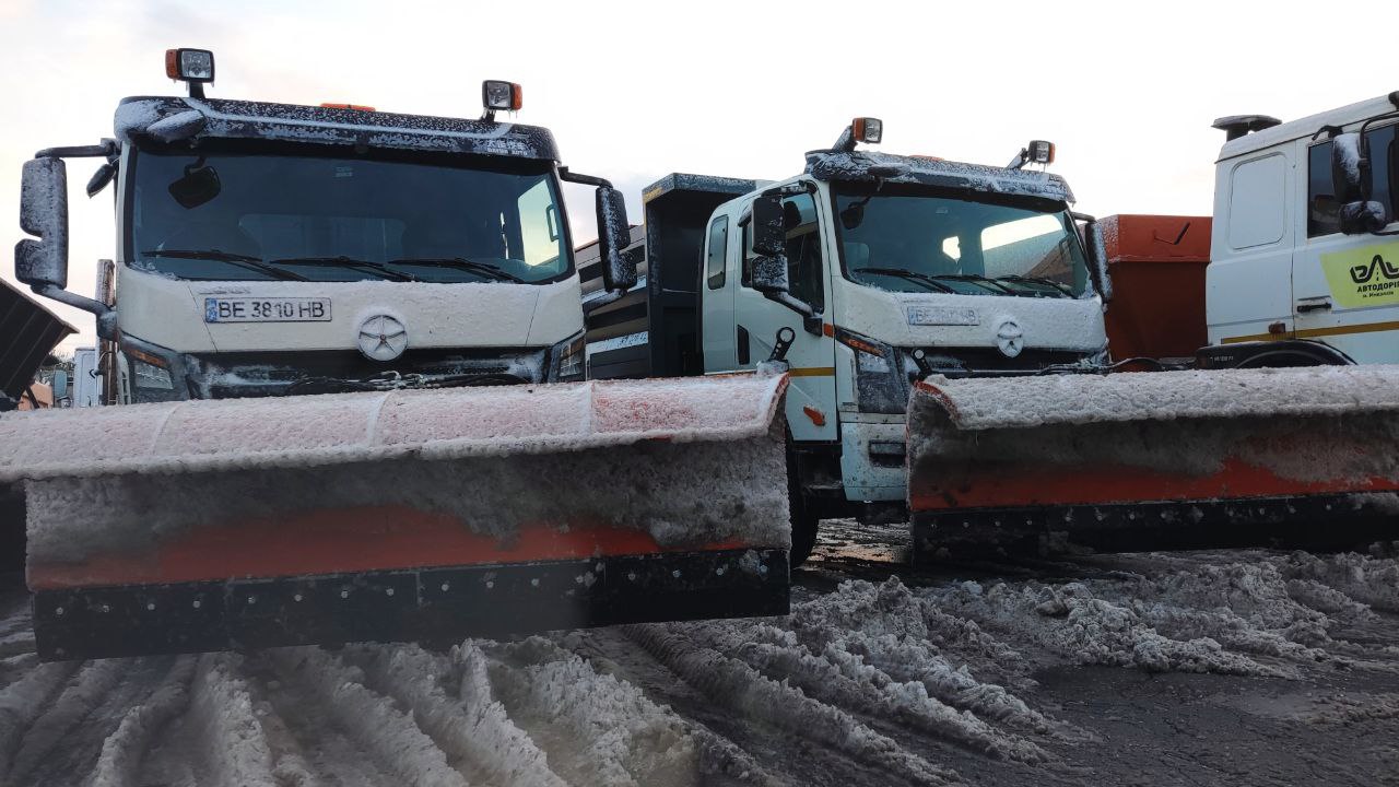 Комунальні служби Миколаєва всю ніч очищували автошляхи – міська рада