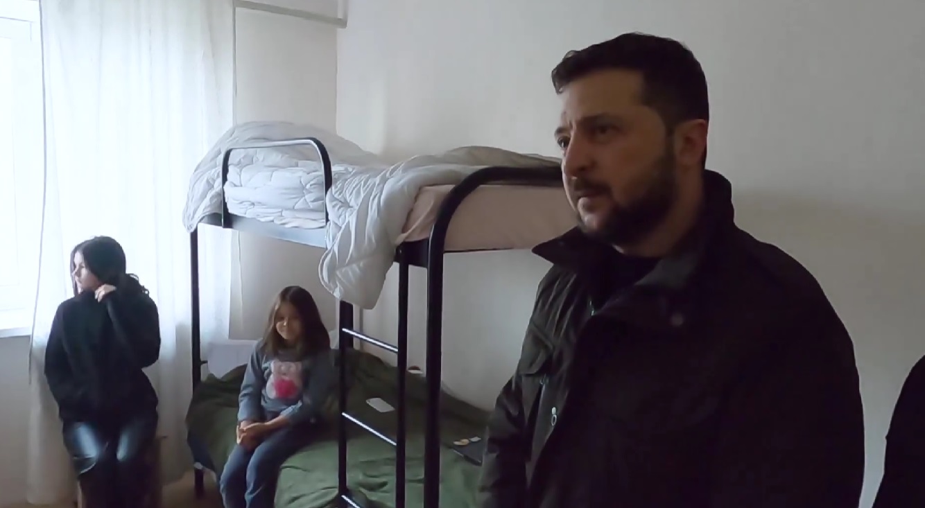 В Одесі Зеленський зустрівся з переселенцями (ВІДЕО)