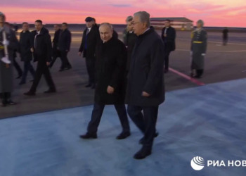 Путін прилетів в Казахстан. Для чого