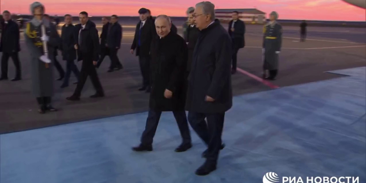 Путін прилетів в Казахстан. Для чого