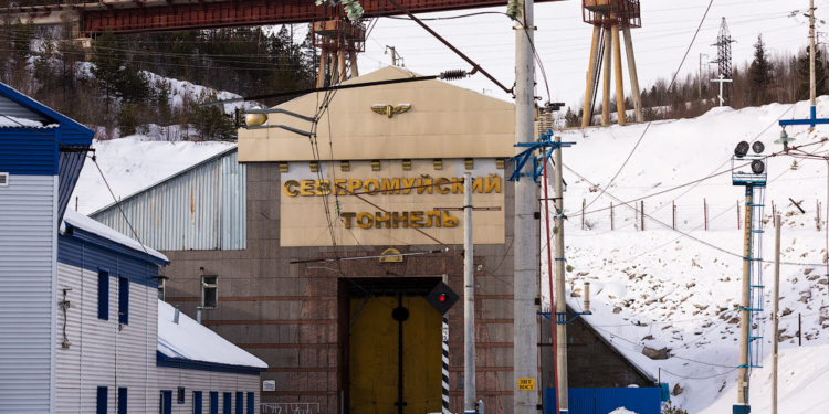 В Бурятії в 15-км тунелі загорівся потяг з паливом. Підозрюють диверсію