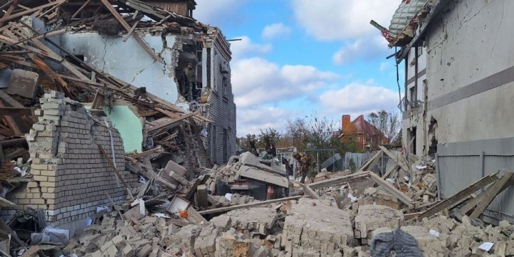 Наслідки ракетного удару по Скадовську – попали в базу ФСБ (ФОТО)