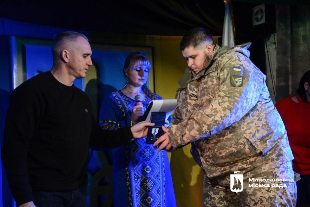 «За оборону міста Миколаєва»: вручено ще 15 відзнак, три з яких – посмертно (ФОТО) 23